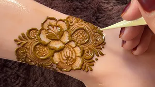 Mehndi design easy and simple and beautiful | New beautiful simple back hand mehndi design / #henna 