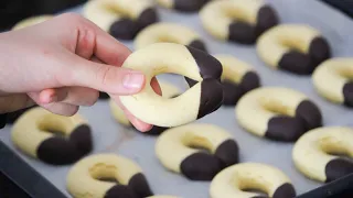 KURABİYE TARİFLERİ AĞIZDA DAĞILAN 5 DAKİKA KURABİYESİ - Pratik Yemek Tarifleri Gerekli İçerik. 150 g. 