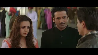 Veer Zaara Train Station Scene  Veer Zaara Train Station Scene