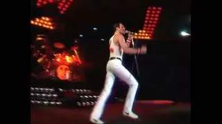 queen back chat queen live at the bowl 1982