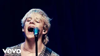 Download R5 - Counting Stars (Live In London) ft. The Vamps MP3