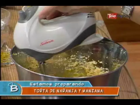 Torta de naranja y manzana