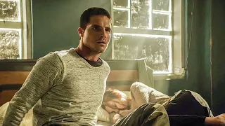 مهندس بيخترع جهاز بيرجع بالزمن بمجرد ما بيموت فى الحياه الحقيقة بيرجع الزمن ملخص فيلم Arq 