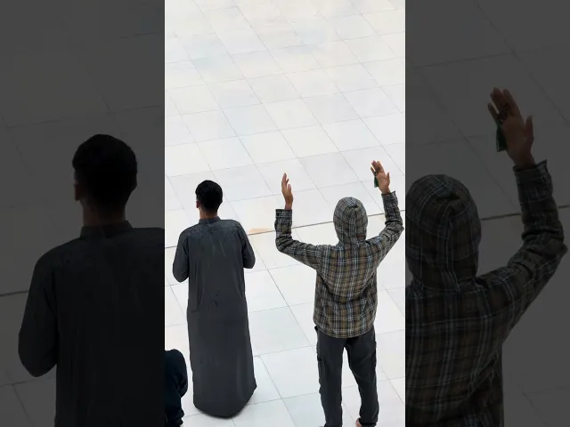 بِكُم فَتَحَ اللهُ وَبِكُم يَختِمُ وَبِكُم يُنَزِّلُ الغَيثَ