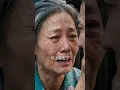 鄉下女人給路邊的乞丐男孩一塊餅救他一命，10年後她被親兒子掃地出門，乞丐已成為全城首富，開著10輛豪車帶她回家！#短劇 #短劇全集 #drama #情感 #逆襲 #親情 #反轉 #男頻