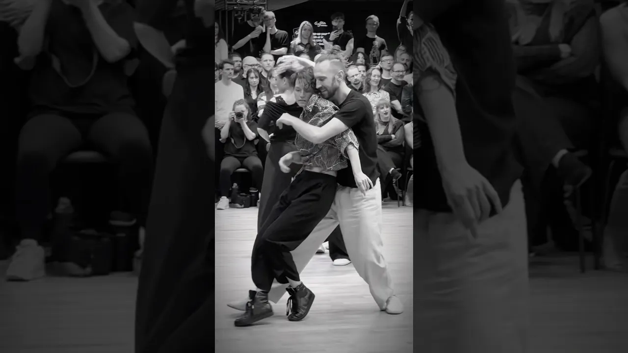 Sinatra and a lucky Jack & Jill draw to start the year on a dreamy note 🎶 #dance #westcoastswing