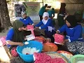 Muslim Pro contributes to the community kitchen in Lombok