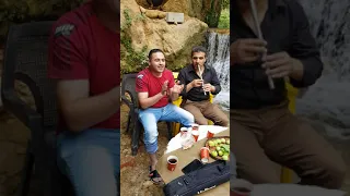 بنات الثانوية  باسل عبود مع الفنان الكبير طلال شبول دندنها