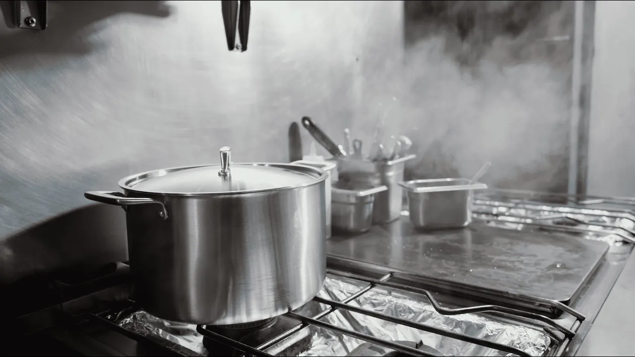 Atma Kitchenware — Atma — Professional Cookware (YouTube video ad)