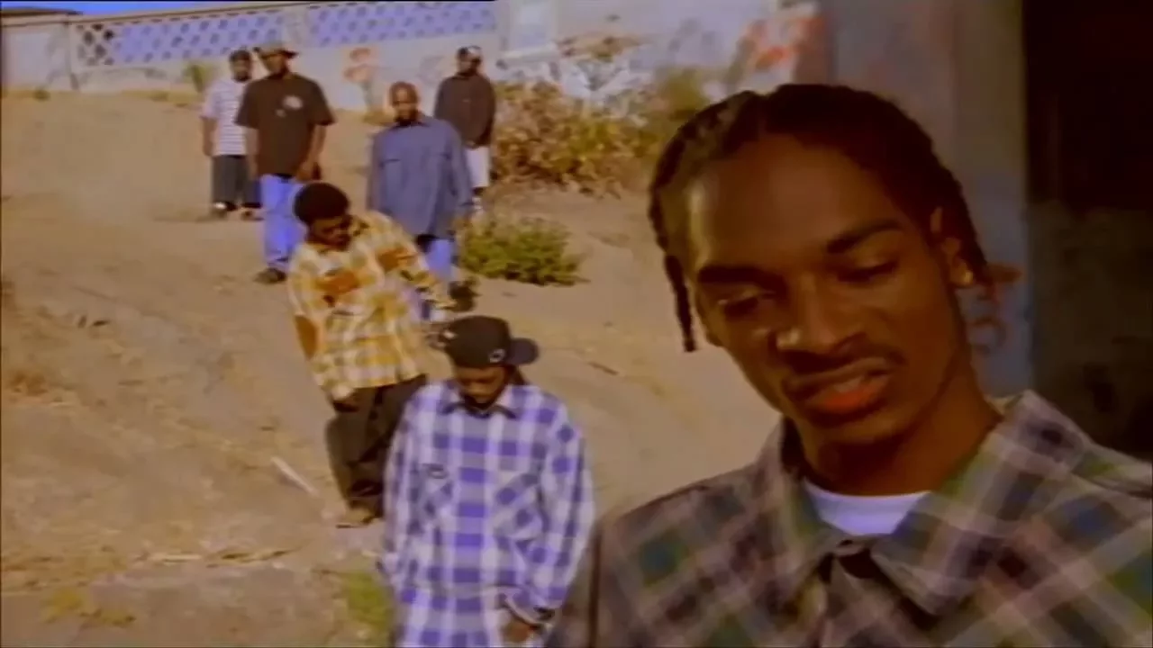 Snoop Dogg - Whats My Name (Explicit HQ) Snoop Dogg - Whats My Name (Explicit HQ)