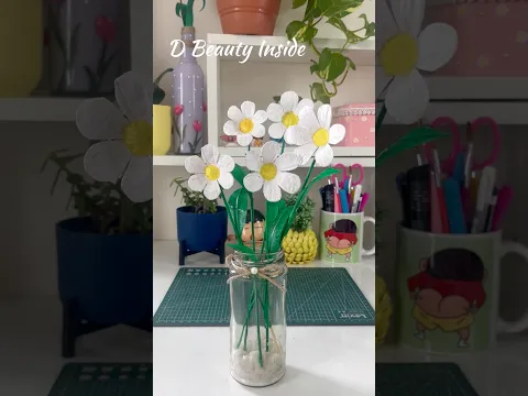 Diy beautiful flowers 🌺 #artandcraft #diy #thehandmadens #howtomakewoolenflower #homedecor #craft