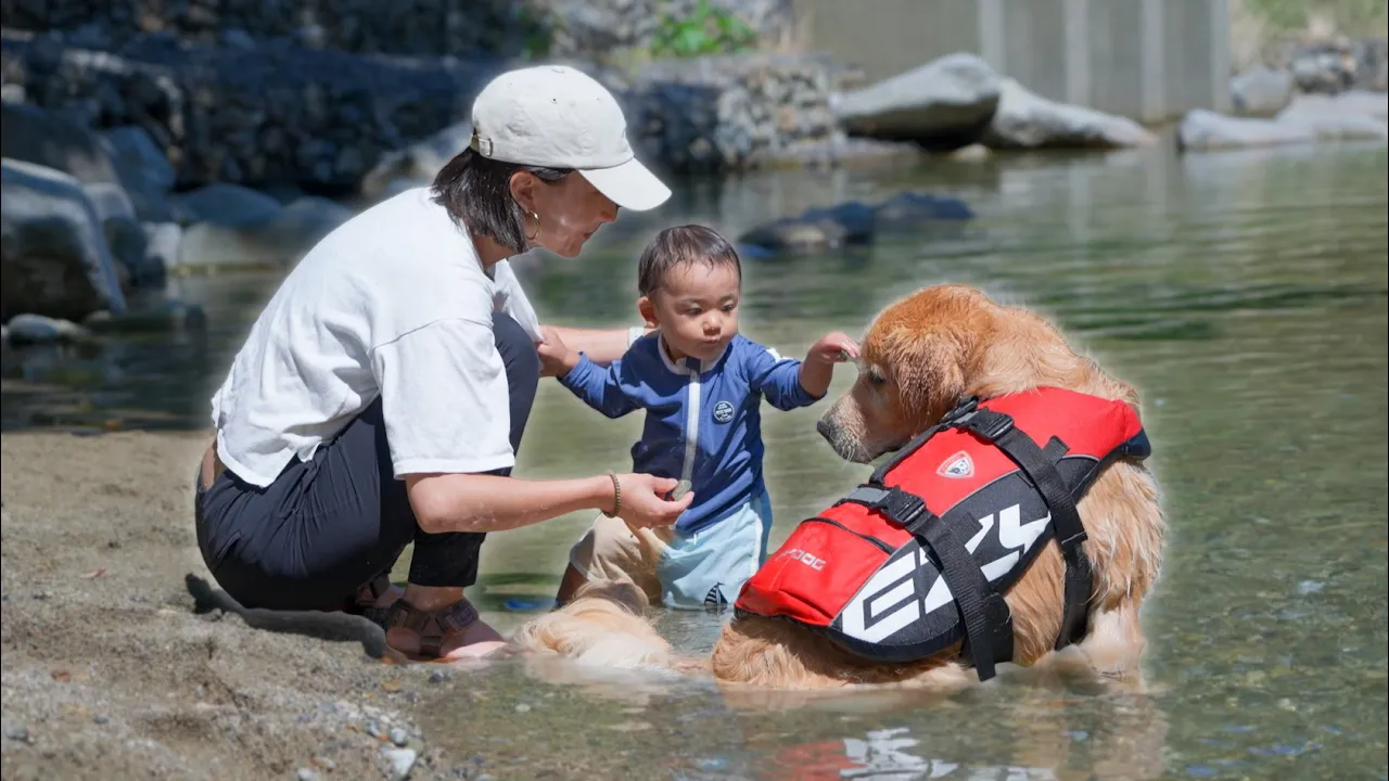 水遊び大好き同士で意気投合した愛犬と息子が可愛すぎるww
