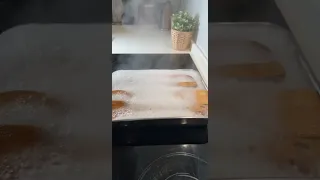 طريقة تنظيف وتعقيم الملاعق الخشبية في وقت قصير 