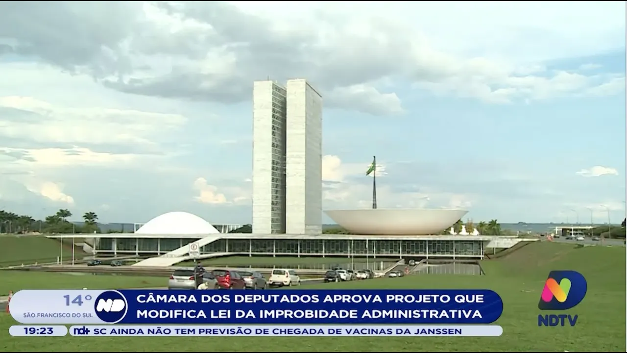 Câmara dos Deputados aprova projeto que modifica lei da improbidade administrativa