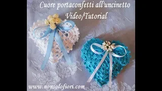 Cuore portaconfetti all'uncinetto - Crochet heart favor bag