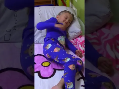 🎀👧 Ярослава играет с куклой | Весёлые игры и забота 💖🧸#kidsplay #playground #tikitakikids