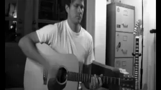 Download tom delonge recording the war acoustic rare MP3