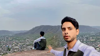 Pahad Per Chadhte Waqt Kya Hua? 😱 || Mountain Climbing Vlog - my first vlog