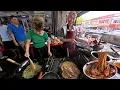 Download Lagu Uncle Botak’s Flying Noodles \u0026 Giant Prawns Will Blow You Away in KL! 🍜🦐🔥