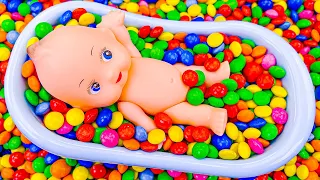 Satisfying Video l Shade Bathtub Full of Mixing Yummy Skittles Candy with Nail Polish & Slime ASMR