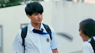 بيضربوا حبيبته ف المدرسه غابلينين ميعرفوش ان حبيبها ف المدرسه هوا الزعيم وحسابهم علي اديه هيكون مهين 