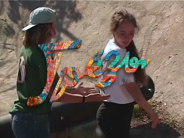 Видео