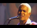 Download Lagu Os Travessos - Quando A Gente Ama (DVD Os Travessos - ao vivo)
