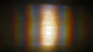Demonstrating single slit diffraction with white light with explanation