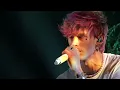 Machine Gun Kelly - twin flame (Live At Billboard Music Awards)