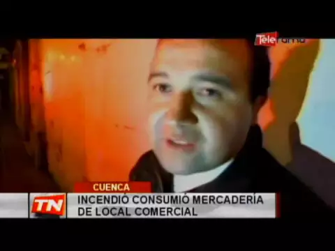 Incendio consumió mercadería de local comercial