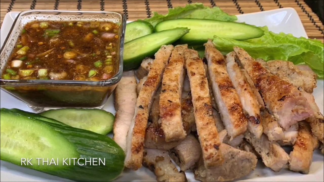  Grilled Pork & Dried Chili Dipping Sauce