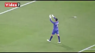 الشناوي جنن الجماهير رمي لهم ميداليه السوبر الاهلي التالته الشناوي 