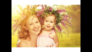 Пісня привітання для матусі У моєї мами очі наче зорі 