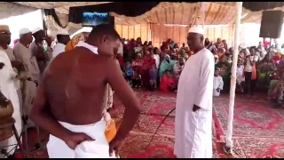 ياجنيات منكم مبسوط وسعوا الدارة وخلو راس السوط ـ الجلد تراث سوداني اصيل 