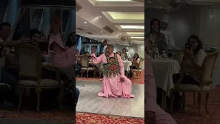 الراجل ده أسمه حسين منصور مافيش خفة دم كدا 