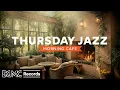 Download Lagu THURSDAY JAZZ 🔥 Warm August Evenings - Cozy Fireplace Cafe with Smooth Jazz \u0026 Bossa Nova