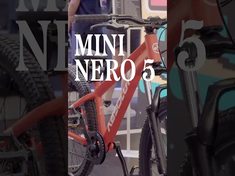 Mini MTB na medida certa. Pedaleria Absolute Nero Junior