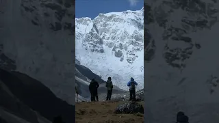 NINGUÉM NUNCA ESCALOU ESSA MONTANHA Curiosidades Shorts Mountains Everest Himalaya  NINGUÉM NUNCA ESCALOU ESSA MONTANHA Curiosidades Shorts Mountains Everest Himalaya