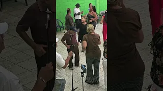 La brijita la bailan en San jacinto!