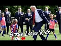 Download Lagu Trump Bernyanyi untuk Anak-anak Kecil tentang Kasih Yesus