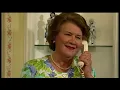 Download Lagu News Report: Dame Patricia Routledge 1929-2025