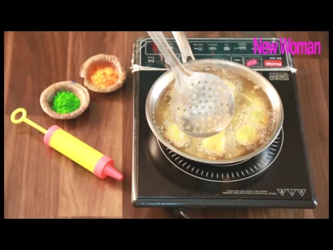 Holi Special: Moong Dal Bhajiya Recipe