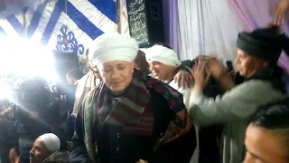 انظرتفاعل الجمهور بشكل رهيب مع الشيخ أيمن هريدي في قصيدة امانه ياليل مسألوكش الاحباب عني بالعفادره دندنها