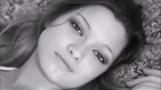 يا ترى يا واحشني بتفكر فى مين  ام كلثوم دندنها