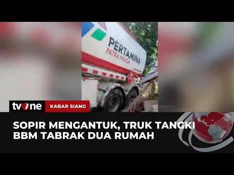 Sopir Ngantuk, Truk Tangki BBM Tabrak Dua Rumah di Banyuwangi