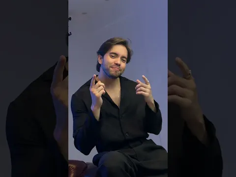 "Uma trilha sonora dessas merece estar no repeat! 😎🎤🔥 Dá o play em Victor In Studio