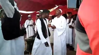 عبدالله حسن مدني يالروعه الاداء حفله 