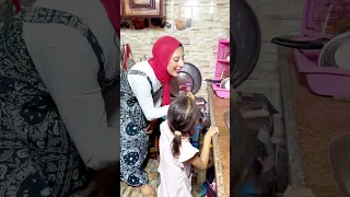 شوفو مرات الاب عملت اي في بنت جوزها 