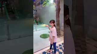 صدفه لقيته قدامي 