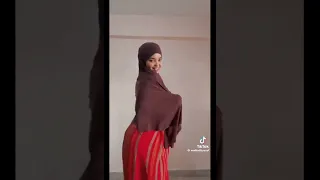 niiko cusub naago qooqan naaso macaan futo weyn kub weyn hees dhaanto cusub somali tiktok